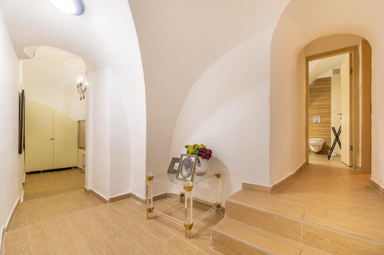 Private House 5 Bdr In Mamilla Up To 12 People ! Villa Jerusalem Eksteriør bilde